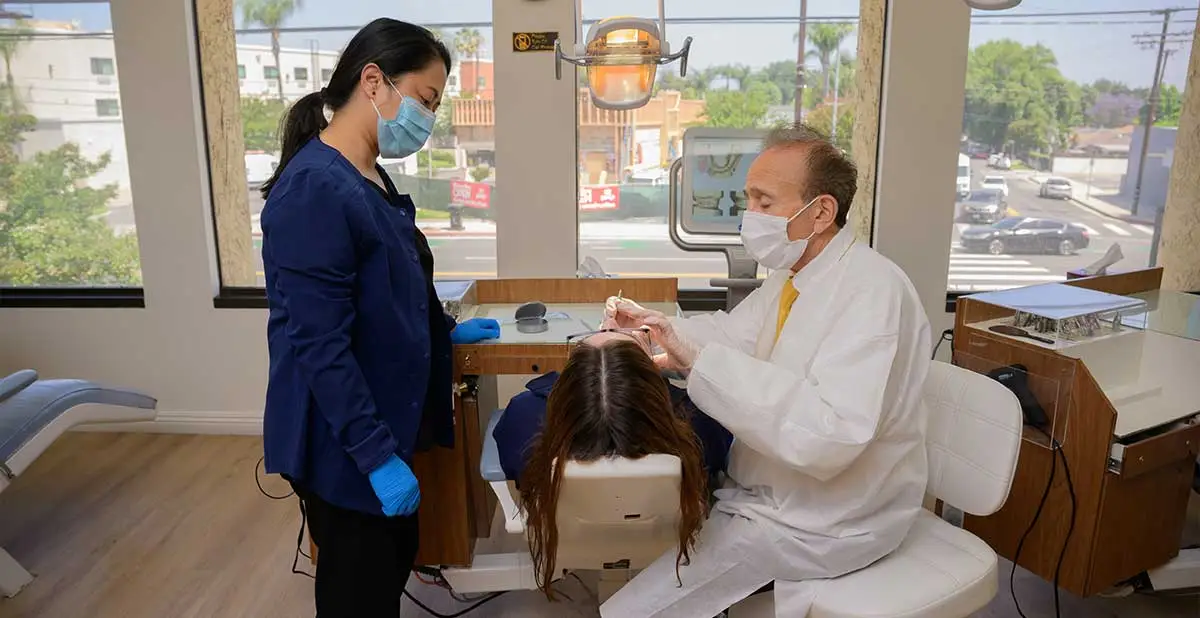 Orthodontist in woodland Hills, CA